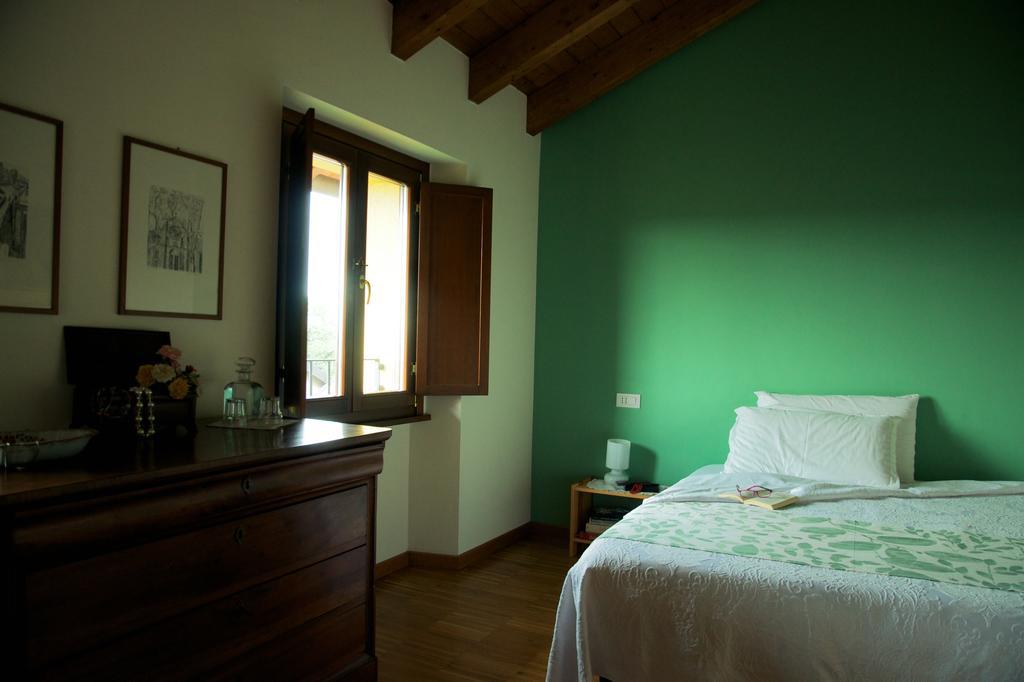 Cascina Delle Mele Bed & Breakfast Vittuone Luaran gambar