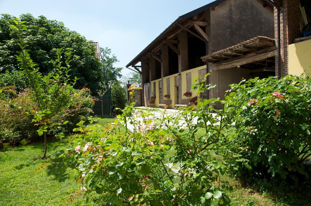 Cascina Delle Mele Bed & Breakfast Vittuone Luaran gambar