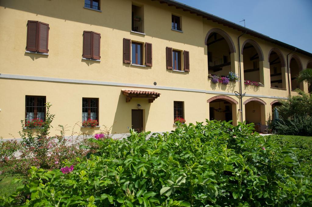 Cascina Delle Mele Bed & Breakfast Vittuone Luaran gambar