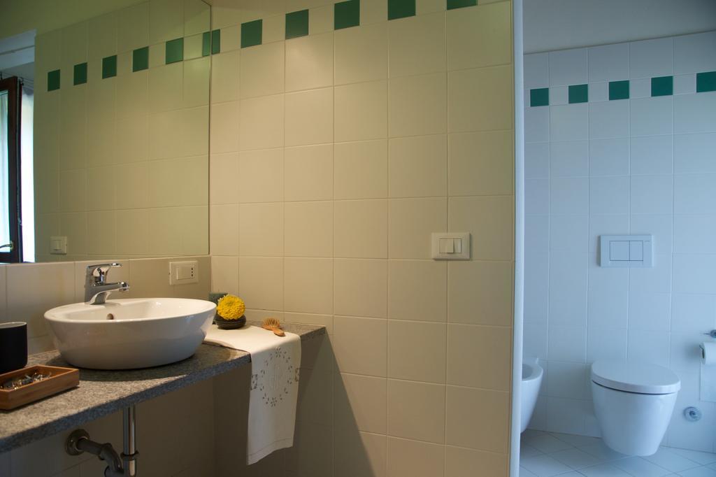 Cascina Delle Mele Bed & Breakfast Vittuone Luaran gambar