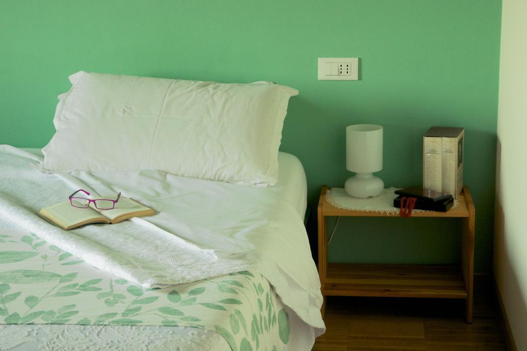 Cascina Delle Mele Bed & Breakfast Vittuone Luaran gambar