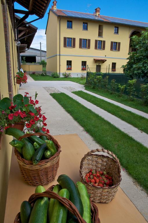 Cascina Delle Mele Bed & Breakfast Vittuone Luaran gambar